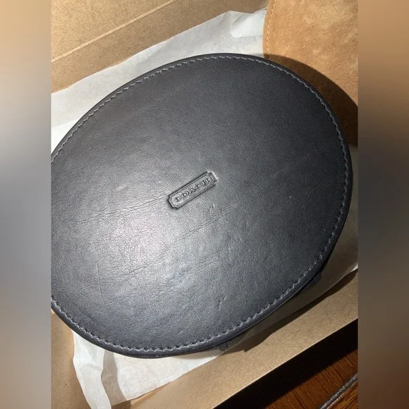 Coach Glove Tanned Leather and Pig Suede Jewelry Box - Picture 10 of 11